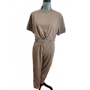 2-Piece Lounge Set NWT Crop Top Jogger Pants
